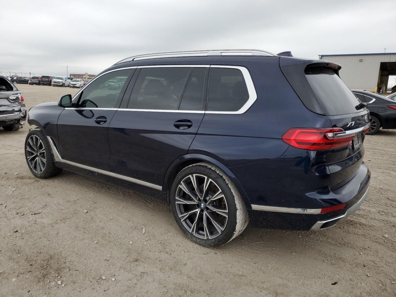 Photo 1 VIN: 5UXCW2C06L9D01022 - BMW X7 