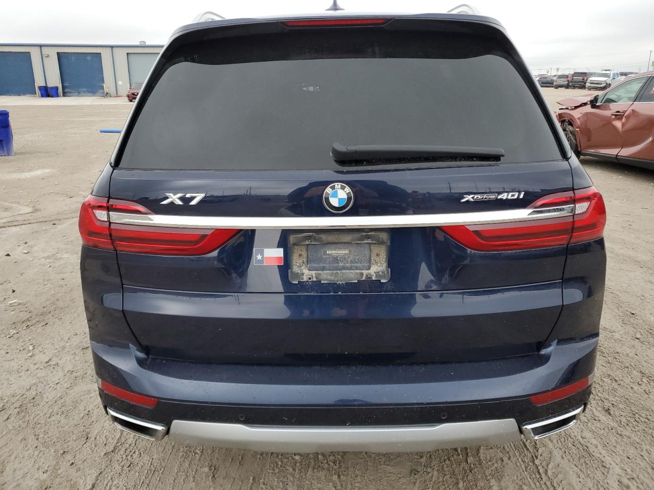 Photo 5 VIN: 5UXCW2C06L9D01022 - BMW X7 