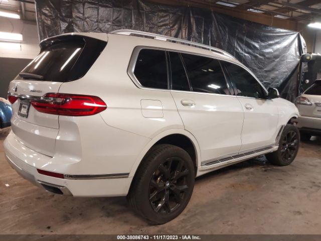 Photo 3 VIN: 5UXCW2C06M9G36024 - BMW X7 