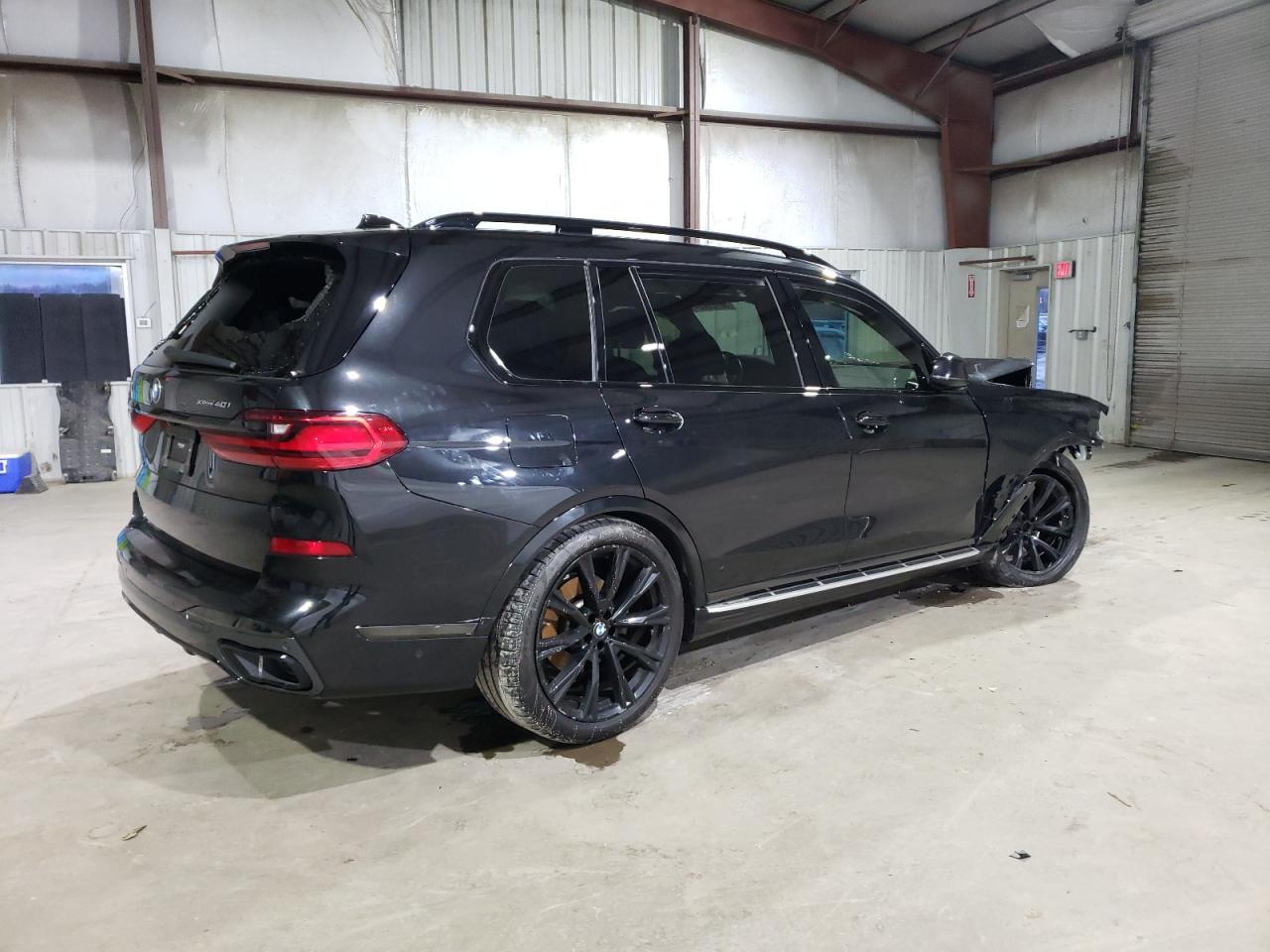 Photo 2 VIN: 5UXCW2C06M9G63644 - BMW X7 