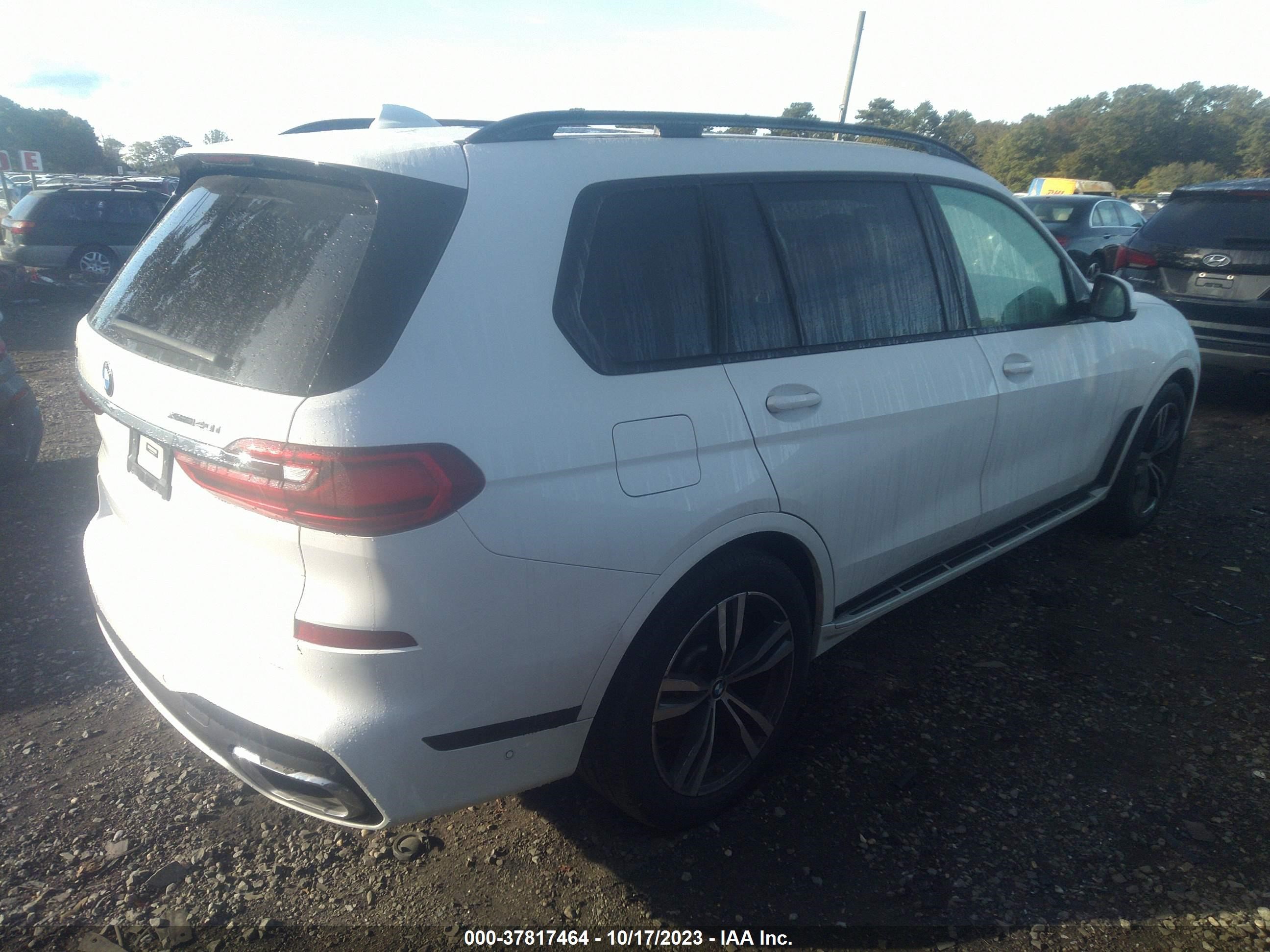 Photo 3 VIN: 5UXCW2C06N9M81537 - BMW X7 