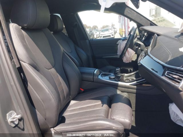 Photo 4 VIN: 5UXCW2C07M9G97947 - BMW X7 