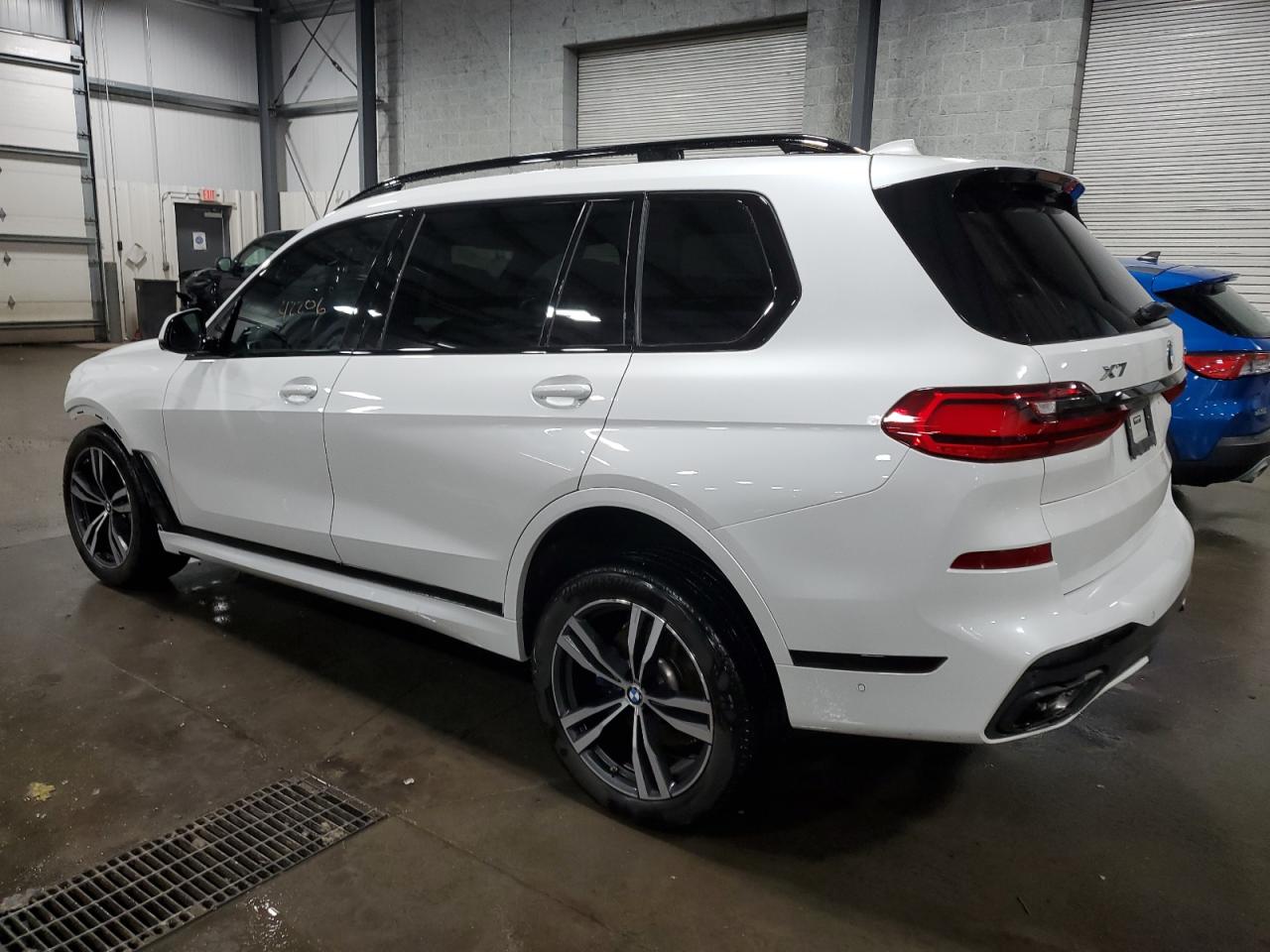 Photo 1 VIN: 5UXCW2C07N9K03035 - BMW X7 