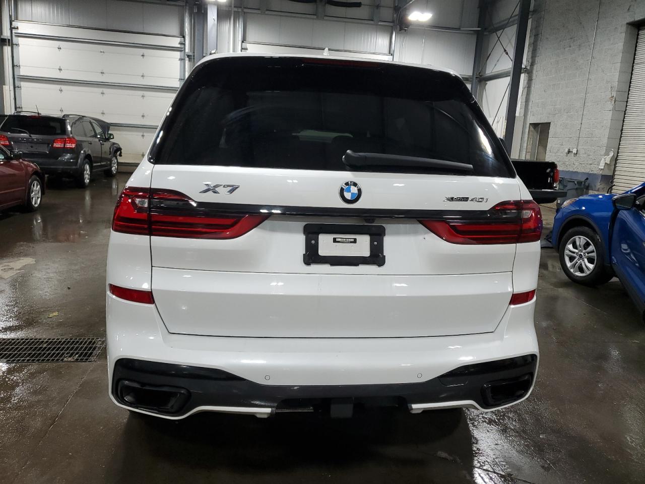 Photo 5 VIN: 5UXCW2C07N9K03035 - BMW X7 