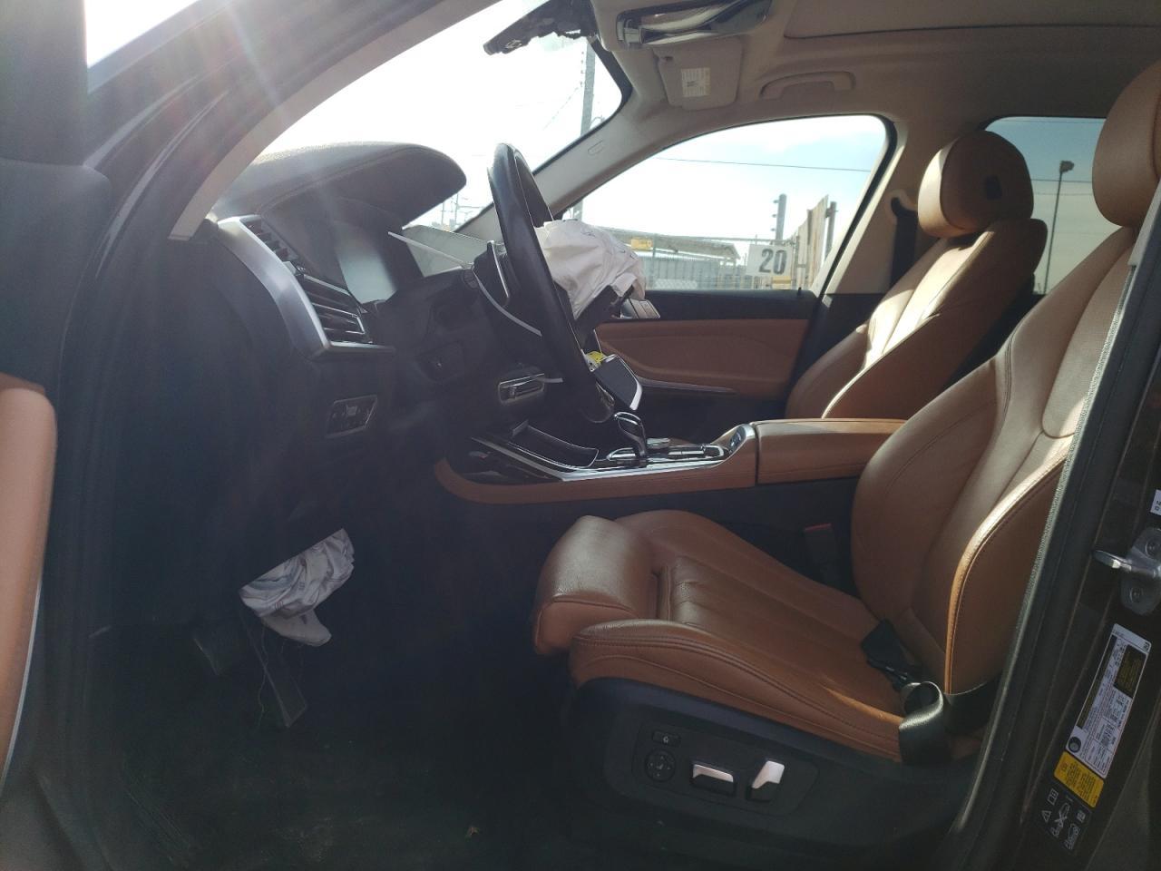 Photo 8 VIN: 5UXCW2C08M9F02678 - BMW X7 