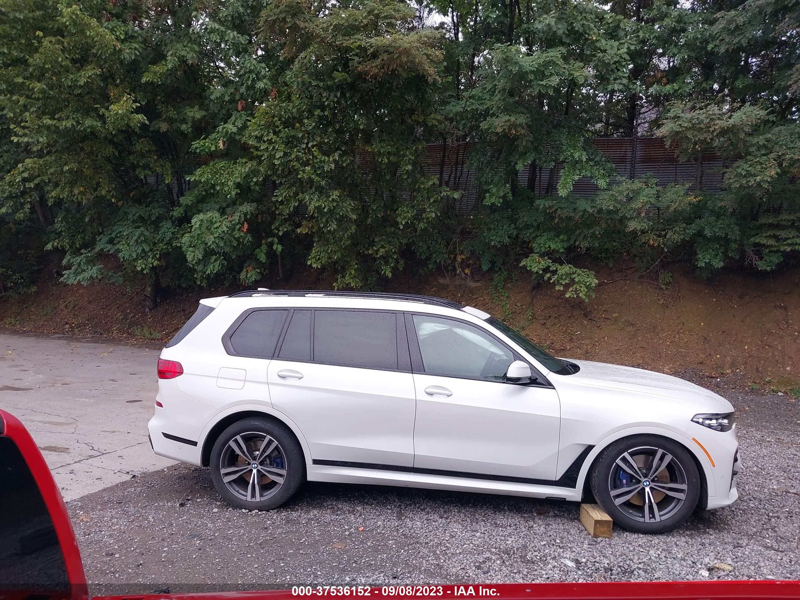 Photo 13 VIN: 5UXCW2C08N9M16270 - BMW X7 