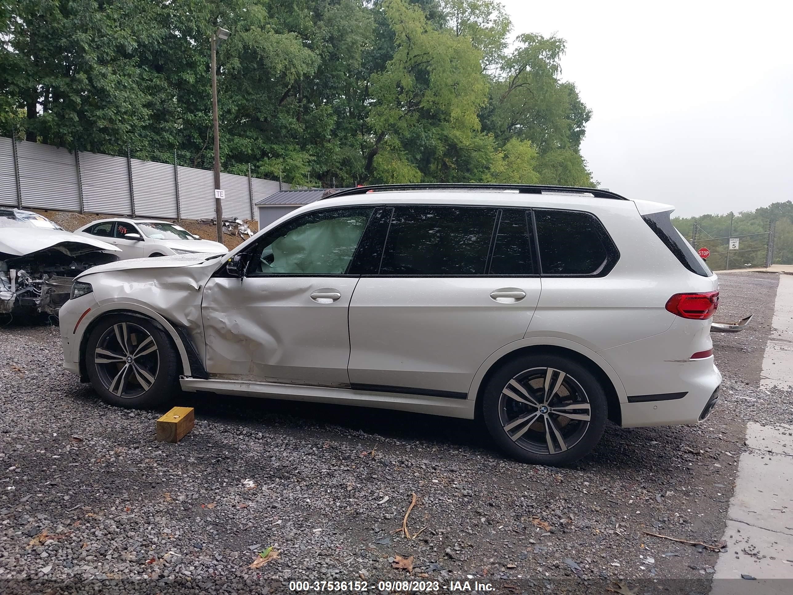 Photo 14 VIN: 5UXCW2C08N9M16270 - BMW X7 