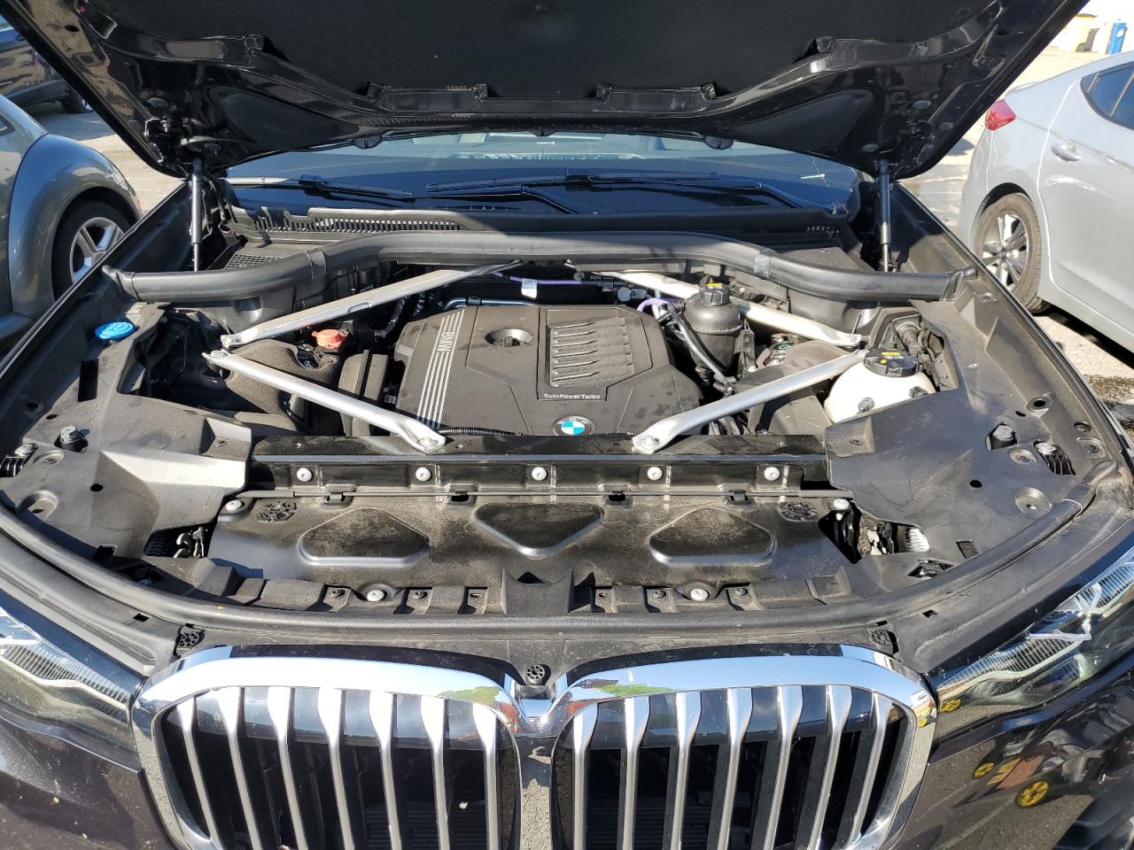 Photo 11 VIN: 5UXCW2C08N9M18763 - BMW X7 