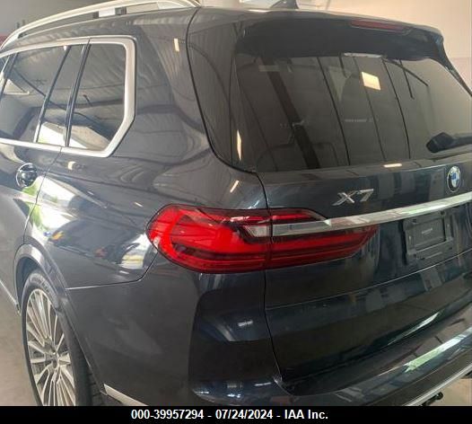 Photo 2 VIN: 5UXCW2C09L9A02690 - BMW X7 