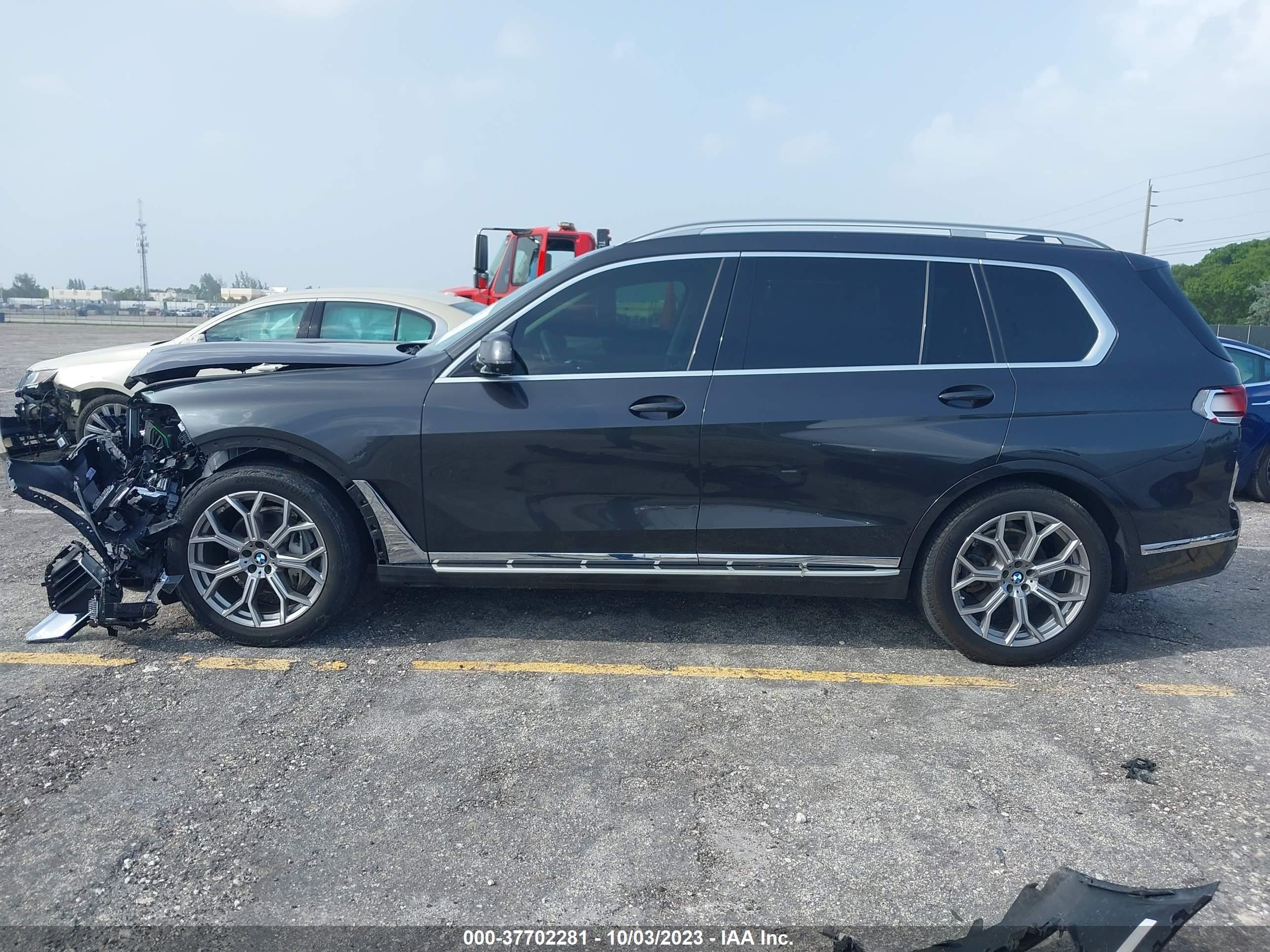 Photo 14 VIN: 5UXCW2C09L9A03435 - BMW X7 