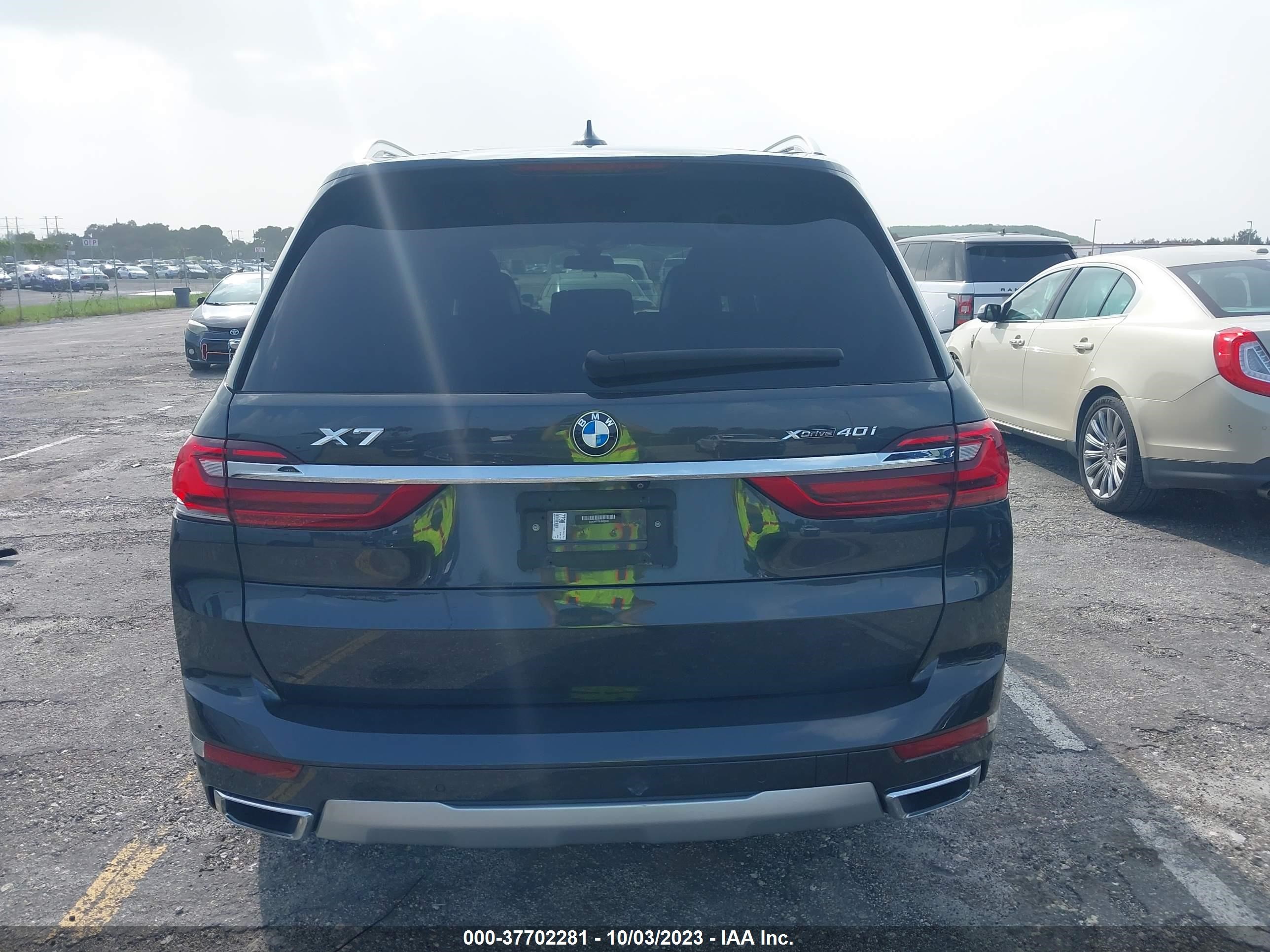 Photo 16 VIN: 5UXCW2C09L9A03435 - BMW X7 