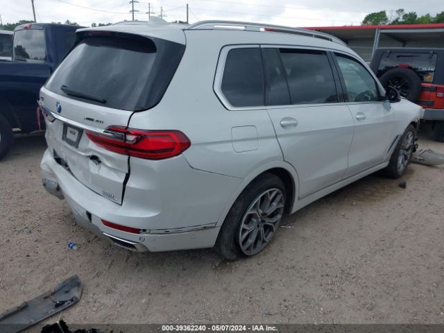 Photo 3 VIN: 5UXCW2C0XN9J08811 - BMW X7 