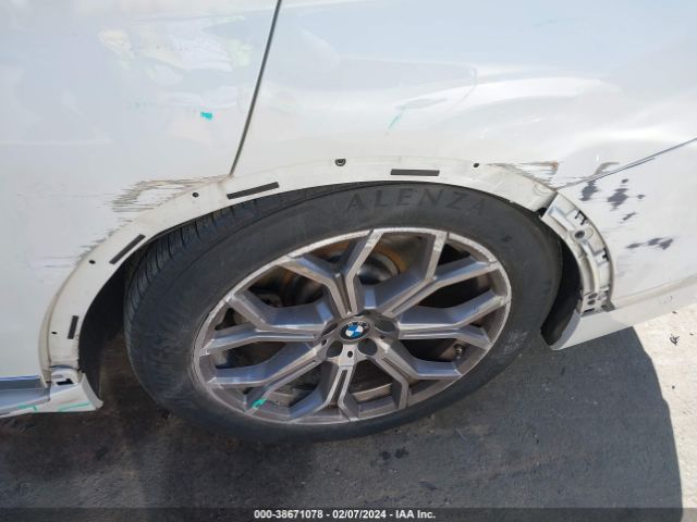 Photo 5 VIN: 5UXCW2C0XN9K47224 - BMW X7 