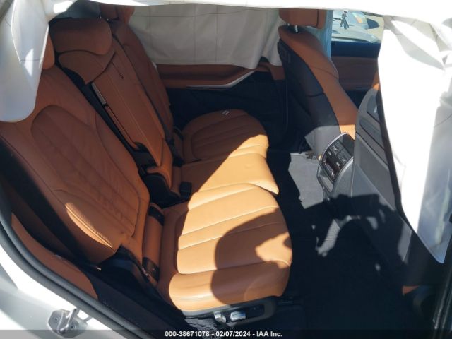 Photo 7 VIN: 5UXCW2C0XN9K47224 - BMW X7 