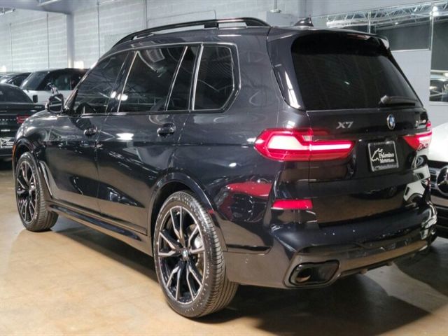 Photo 6 VIN: 5UXCW2C0XN9L13237 - BMW X7 