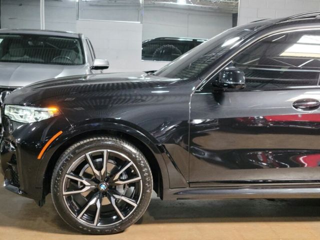 Photo 3 VIN: 5UXCW2C0XN9L13237 - BMW X7 