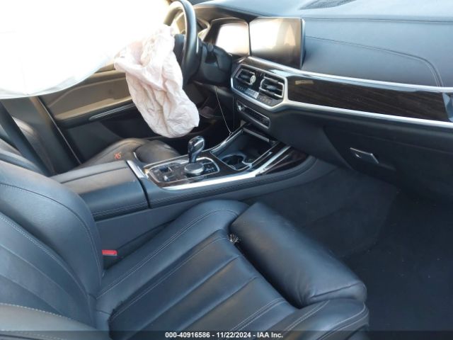 Photo 4 VIN: 5UXCW2C57KL082629 - BMW X7 