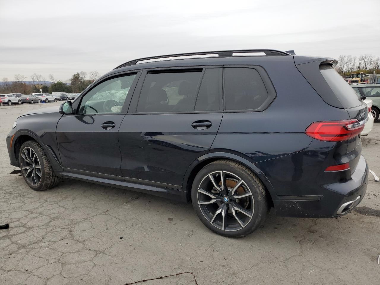 Photo 1 VIN: 5UXCW2C57KLB43965 - BMW X7 