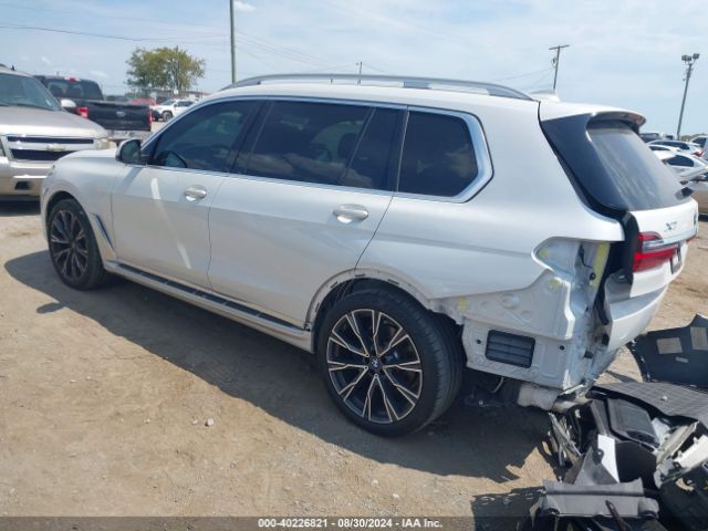 Photo 2 VIN: 5UXCX4C05L9D05328 - BMW X7 