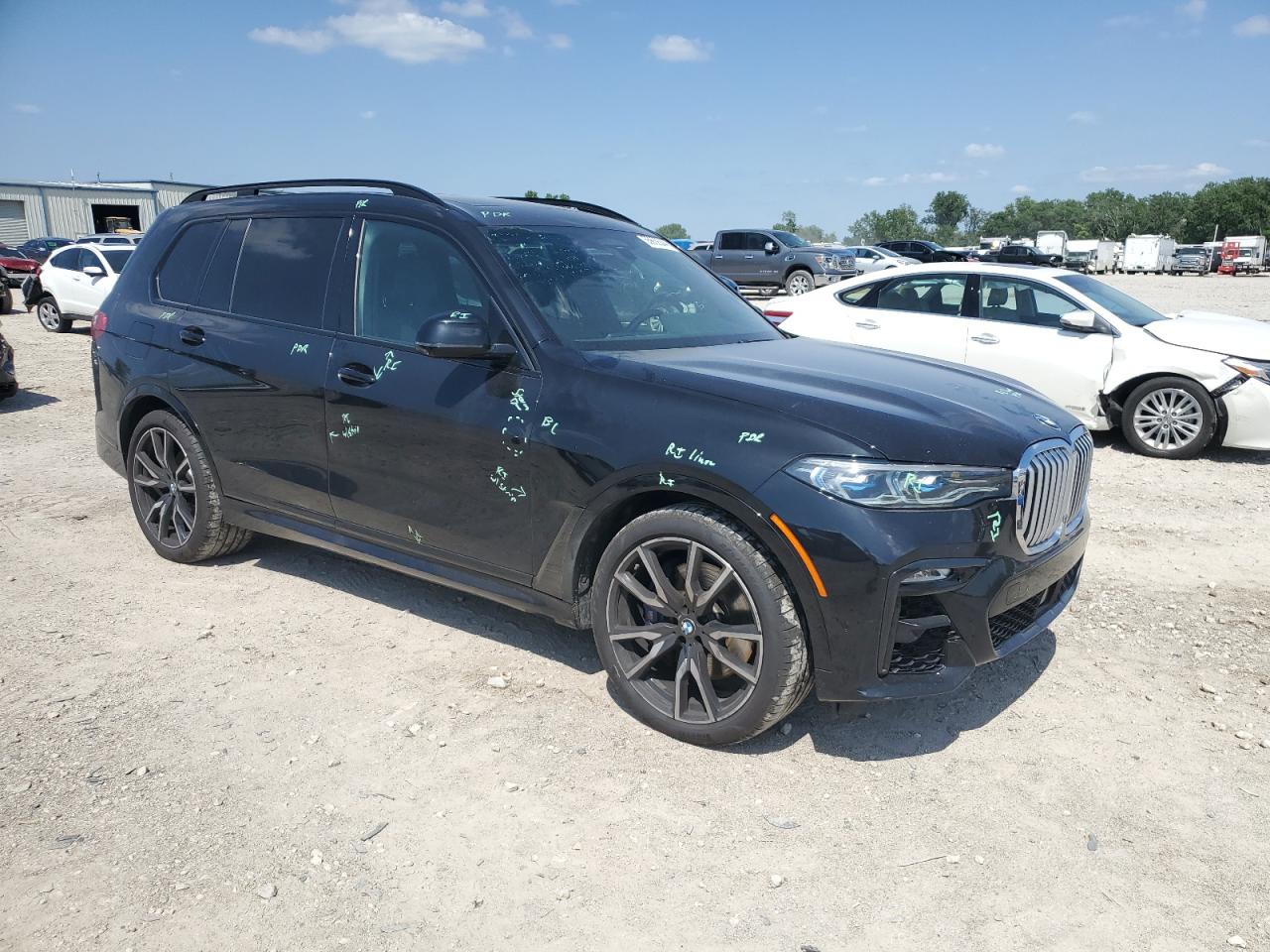 Photo 3 VIN: 5UXCX4C50KLS36882 - BMW X7 