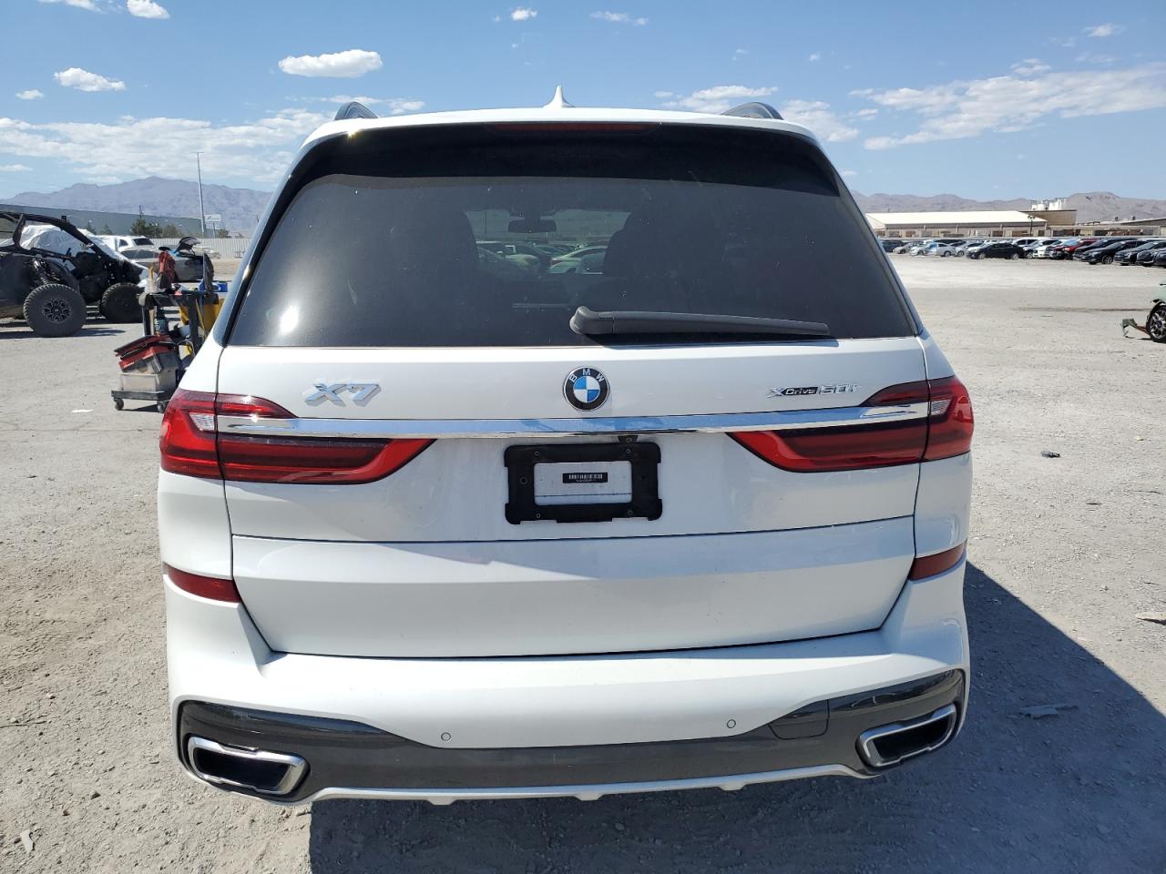 Photo 5 VIN: 5UXCX4C52KLB40111 - BMW X7 