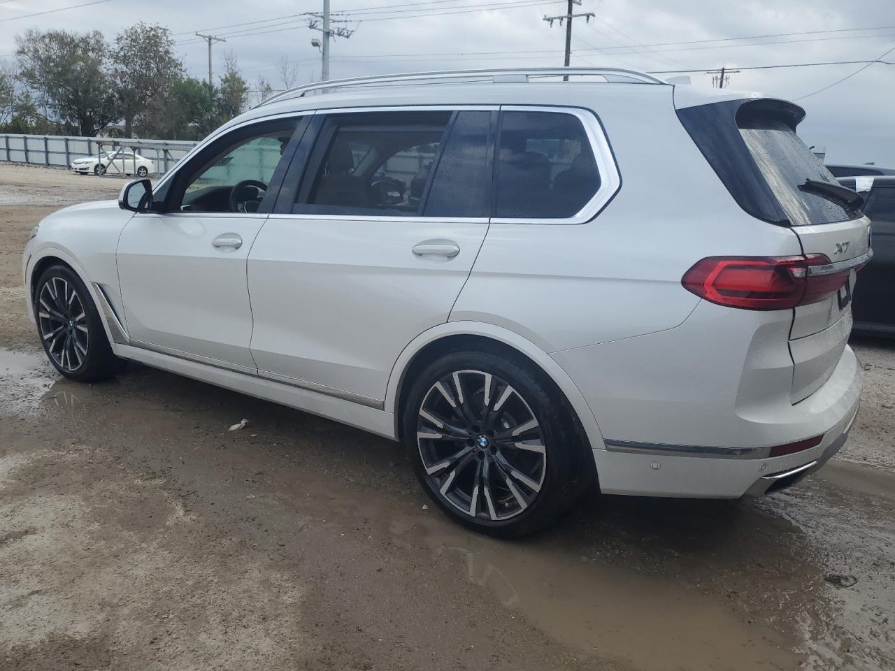 Photo 1 VIN: 5UXCX4C53KLS38965 - BMW X7 