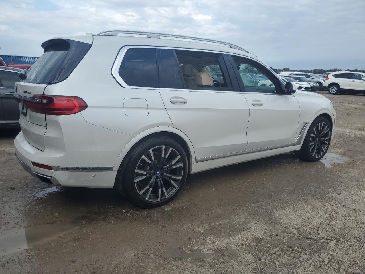 Photo 2 VIN: 5UXCX4C53KLS38965 - BMW X7 