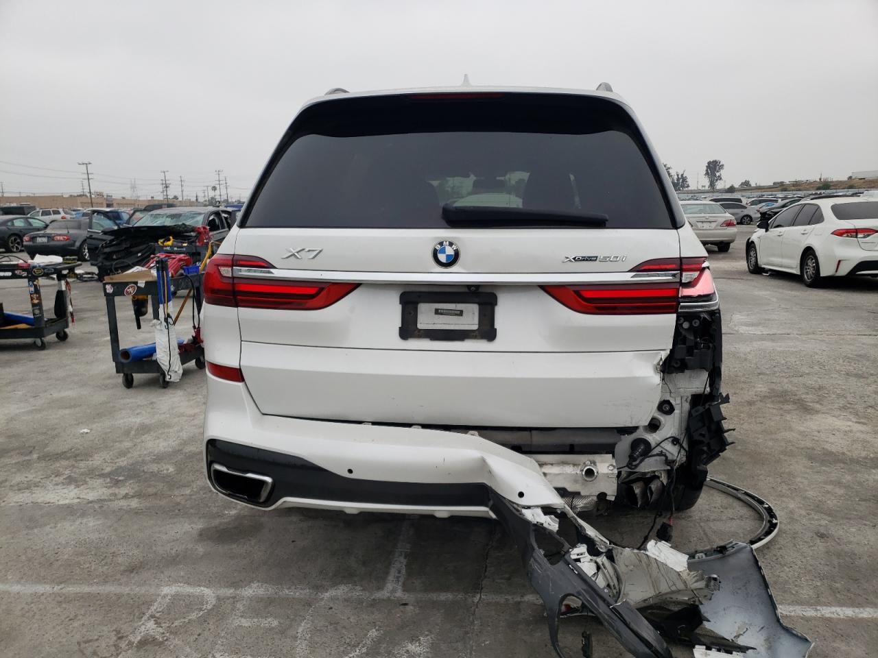 Photo 5 VIN: 5UXCX4C58KLS39240 - BMW X7 