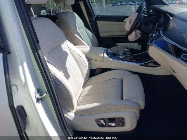 Photo 4 VIN: 5UXCX6C02N9K99046 - BMW X7 