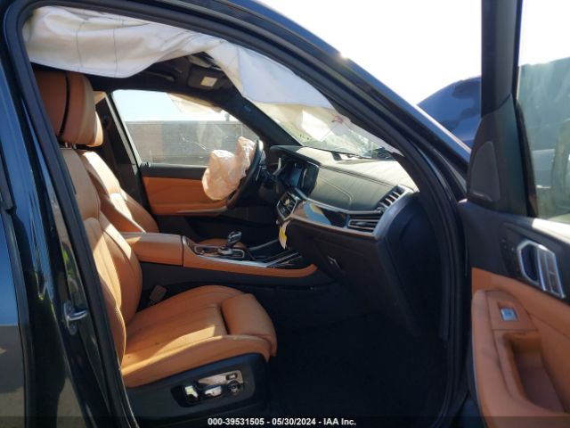 Photo 4 VIN: 5UXCX6C03M9H32620 - BMW X7 