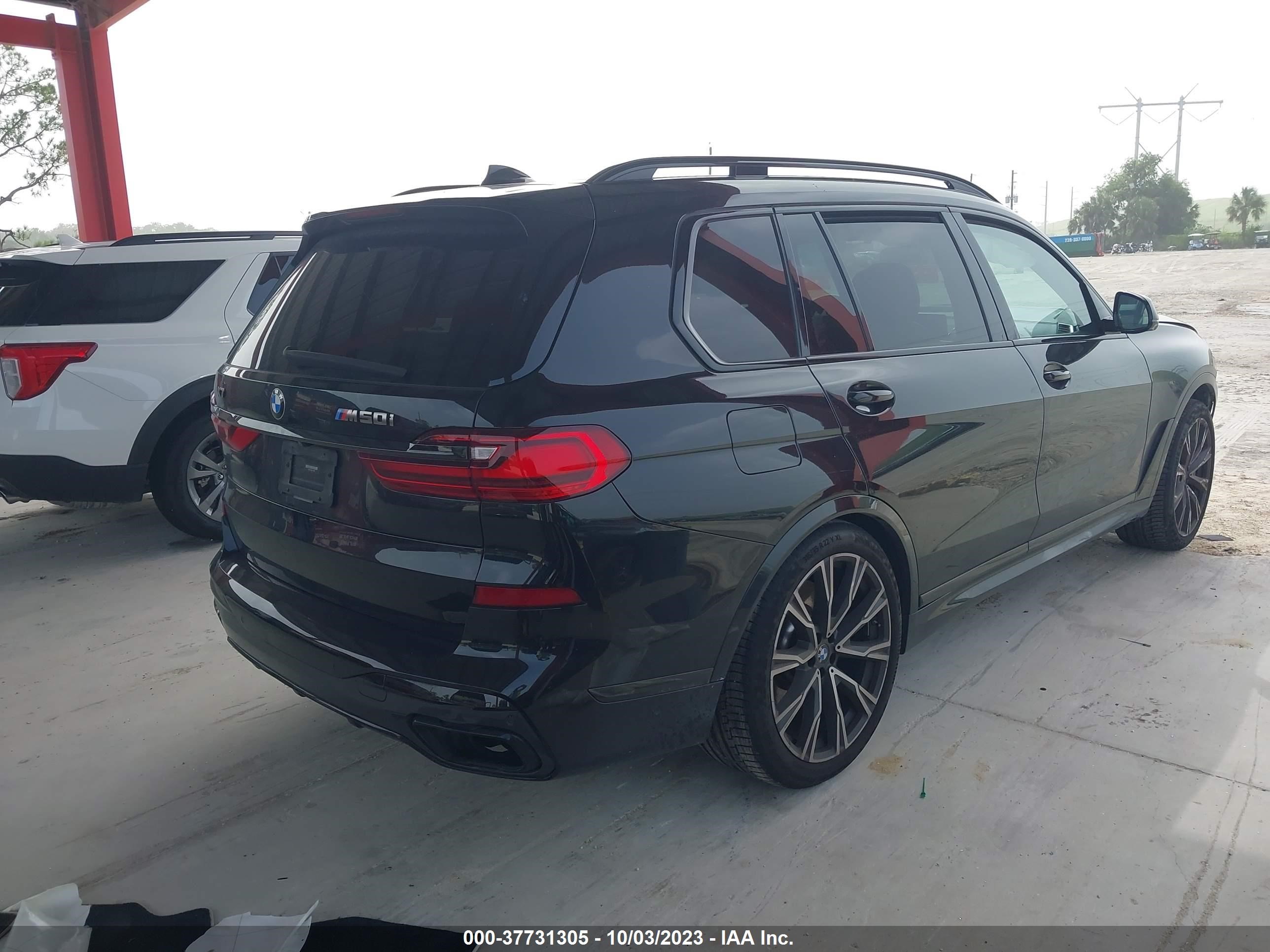 Photo 3 VIN: 5UXCX6C05L9C11669 - BMW X7 