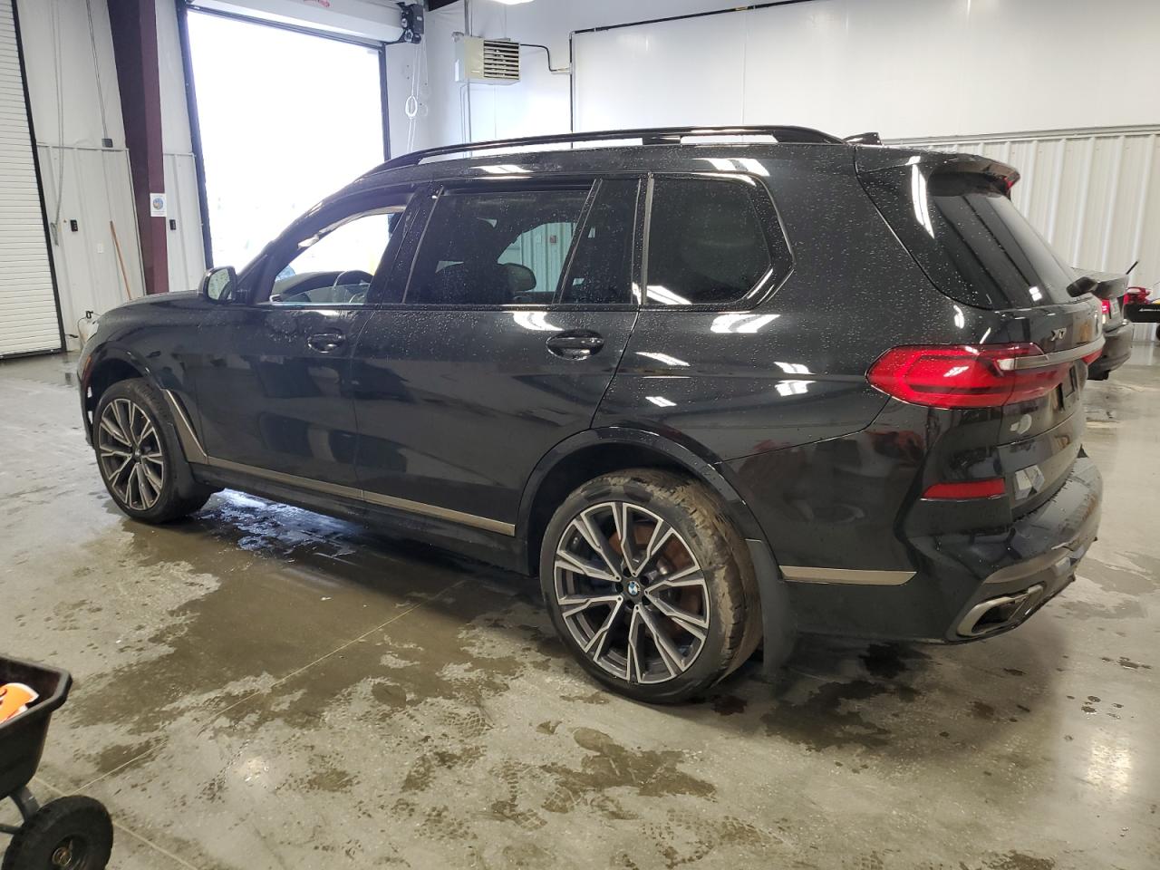 Photo 1 VIN: 5UXCX6C05N9J16917 - BMW X7 