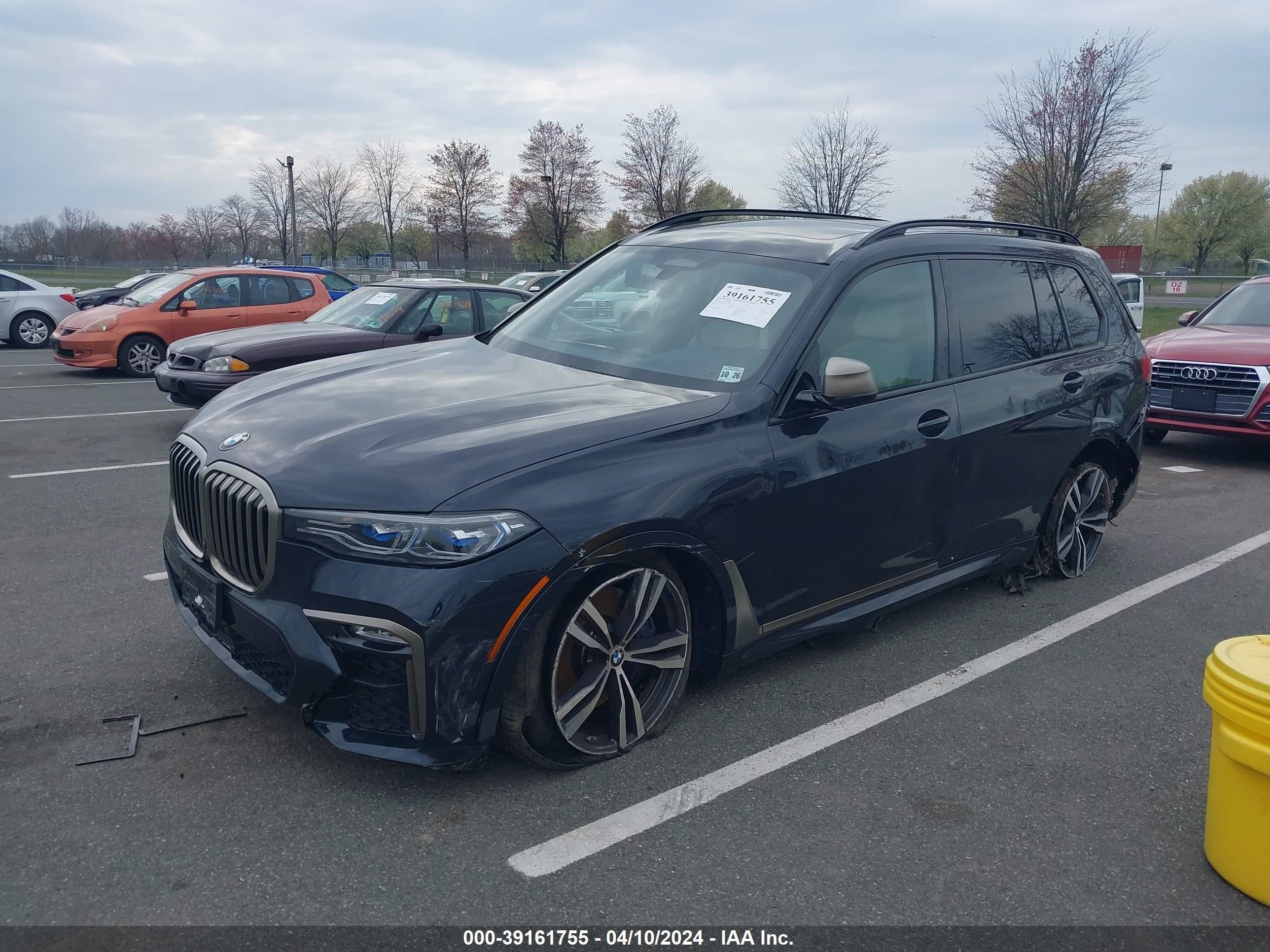 Photo 1 VIN: 5UXCX6C05N9J88524 - BMW X7 