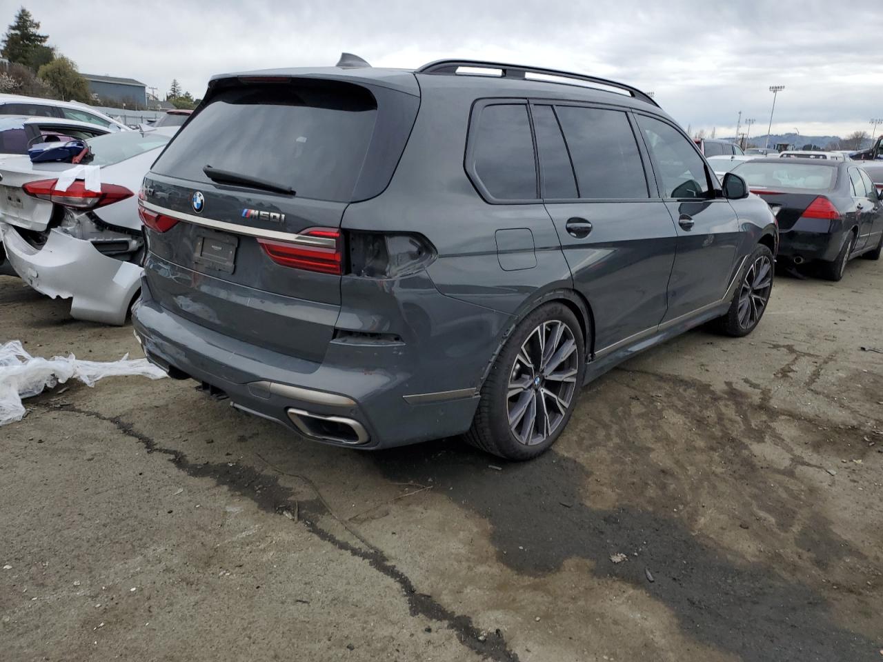 Photo 2 VIN: 5UXCX6C06N9J33080 - BMW X7 