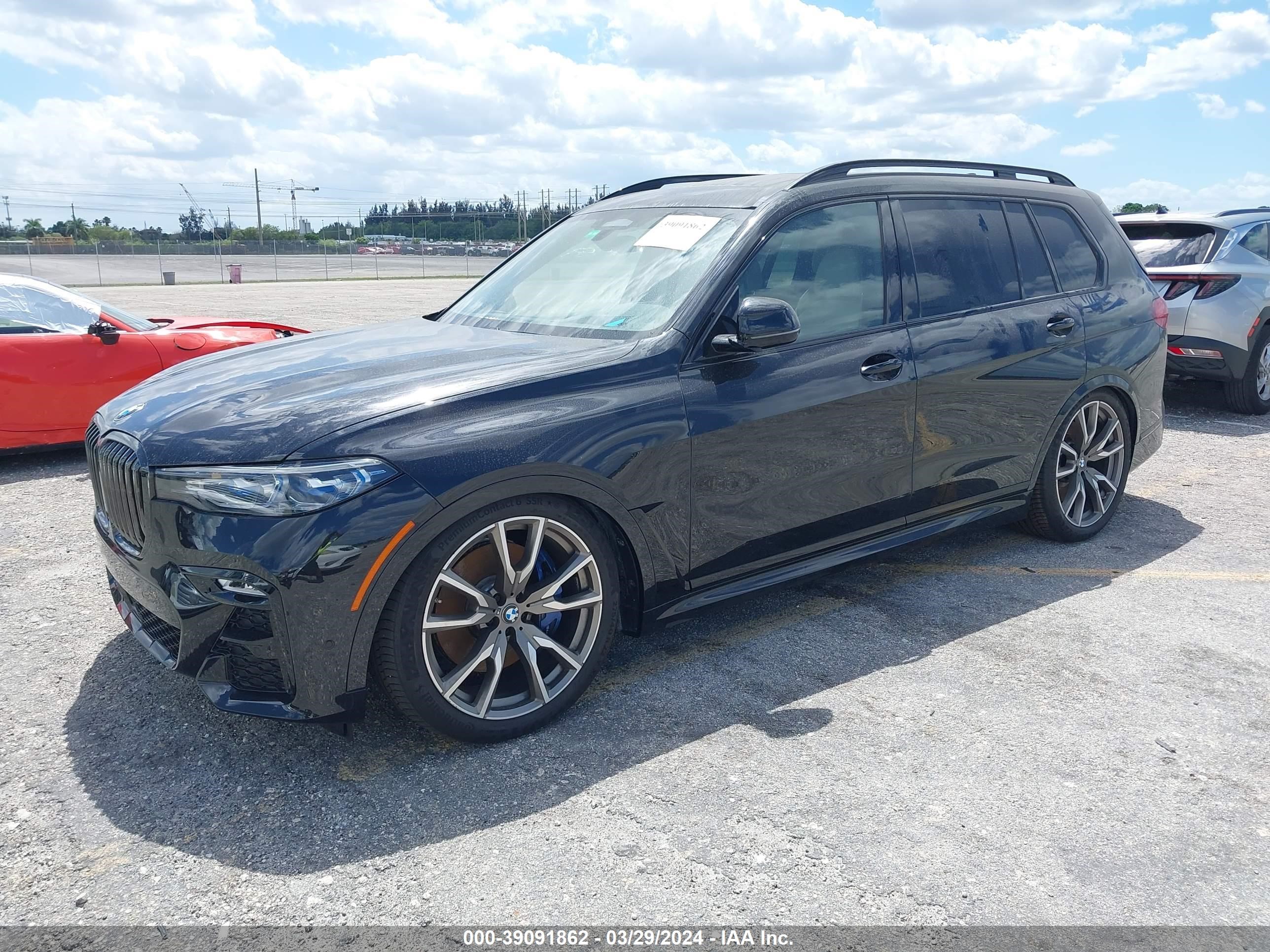 Photo 1 VIN: 5UXCX6C06N9K90737 - BMW X7 