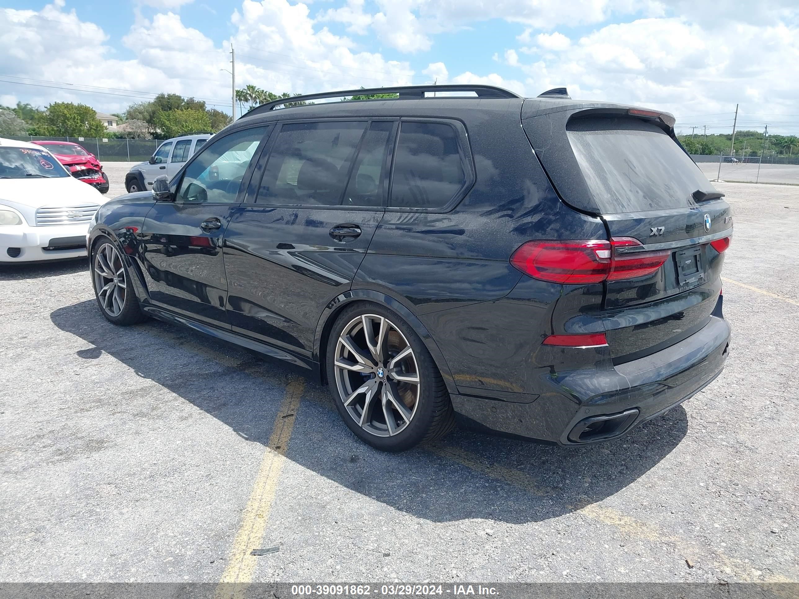 Photo 2 VIN: 5UXCX6C06N9K90737 - BMW X7 