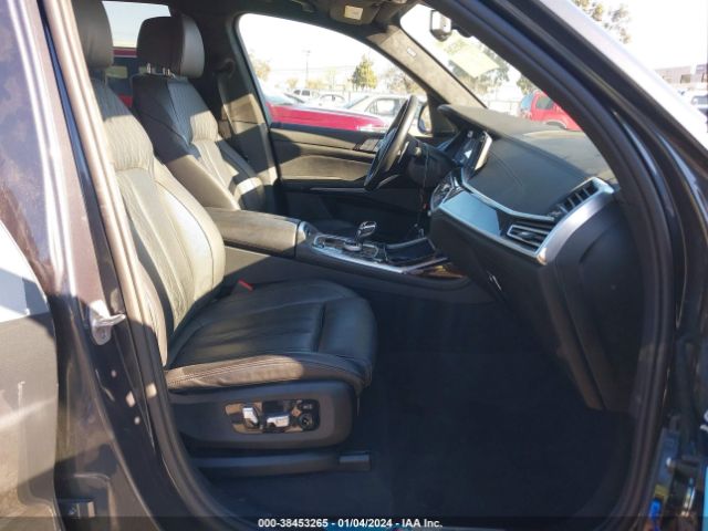 Photo 4 VIN: 5UXCX6C08M9E79973 - BMW X7 