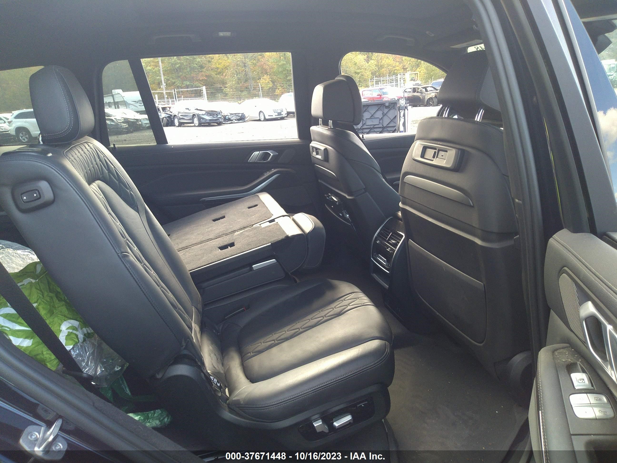 Photo 7 VIN: 5UXCX6C08N9J65352 - BMW X7 