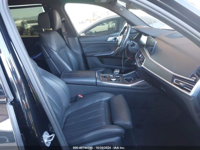 Photo 4 VIN: 5UXCX6C0XN9M54068 - BMW X7 