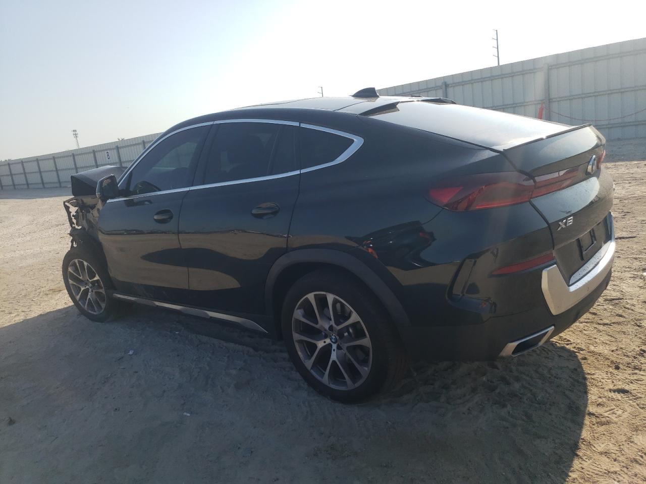 Photo 1 VIN: 5UXCY4C0XM9E26449 - BMW X6 