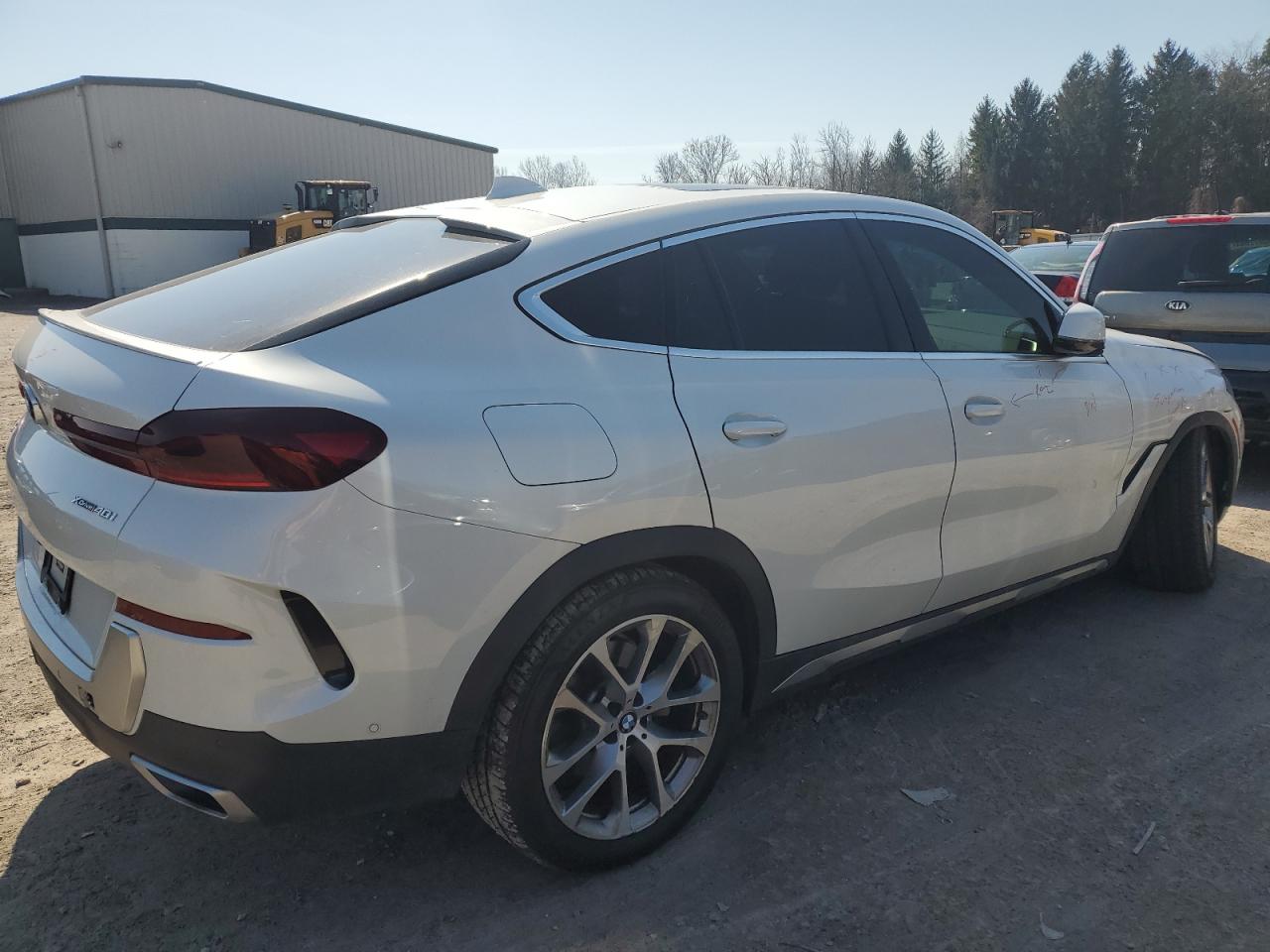 Photo 2 VIN: 5UXCY6C01N9J42749 - BMW X6 