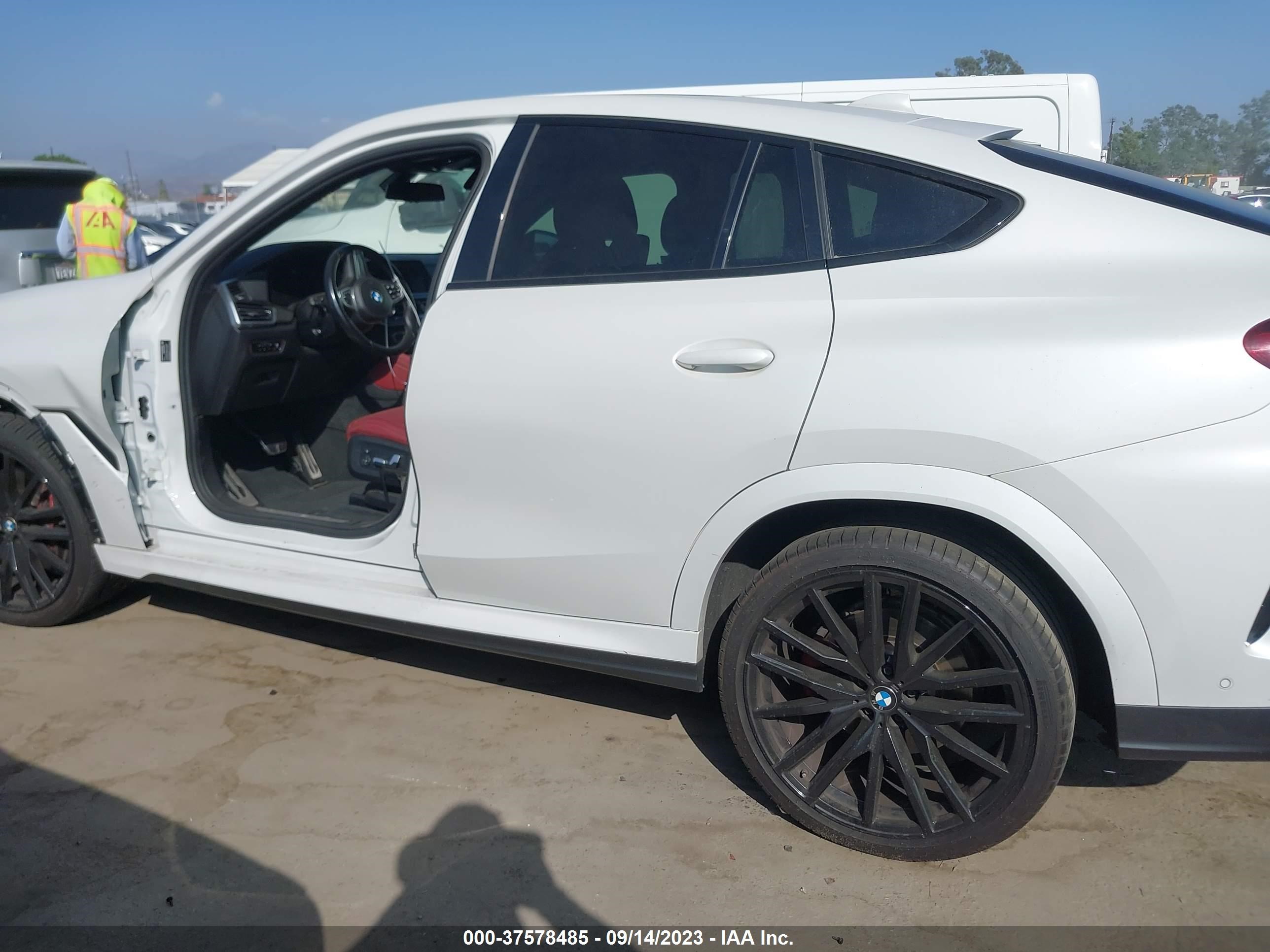 Photo 14 VIN: 5UXCY6C03N9J47970 - BMW X6 