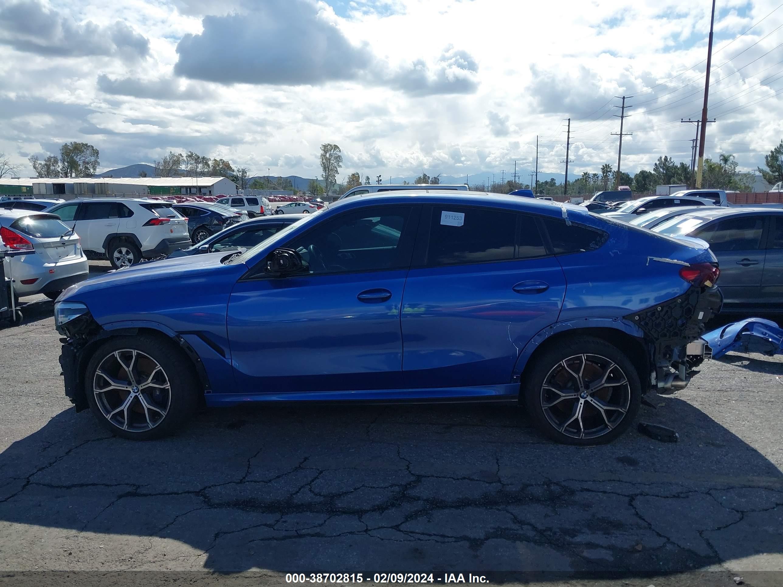 Photo 13 VIN: 5UXCY8C00LLE40465 - BMW X6 