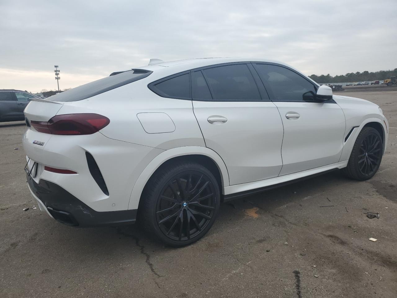 Photo 2 VIN: 5UXCY8C02M9E21057 - BMW X6 