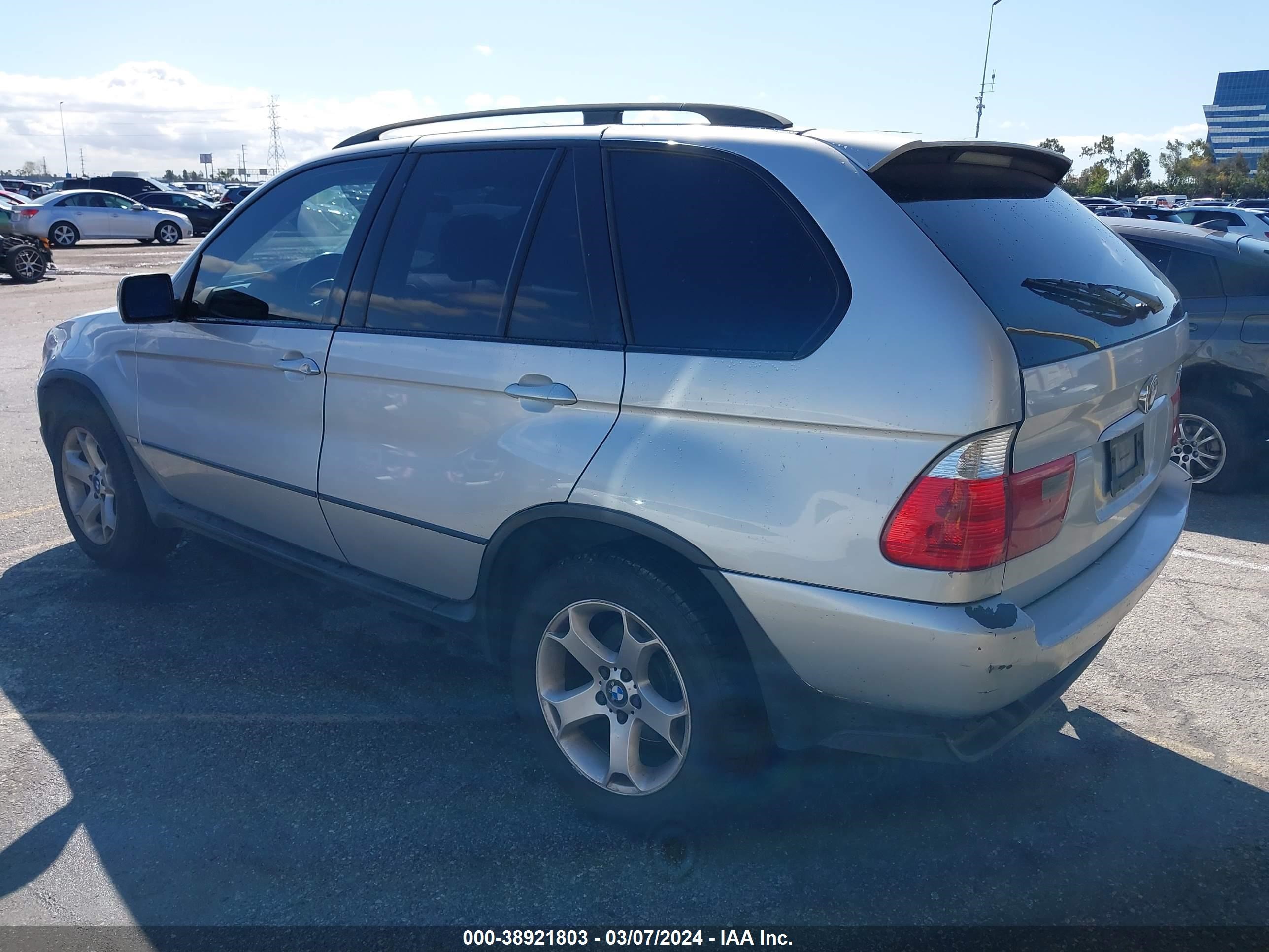 Photo 2 VIN: 5UXFA13545LY04956 - BMW X5 