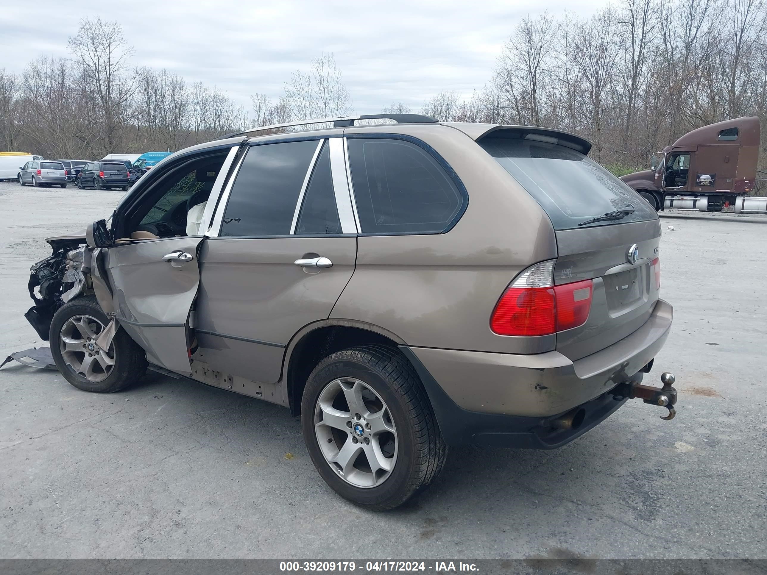 Photo 2 VIN: 5UXFA13555LY19952 - BMW X5 