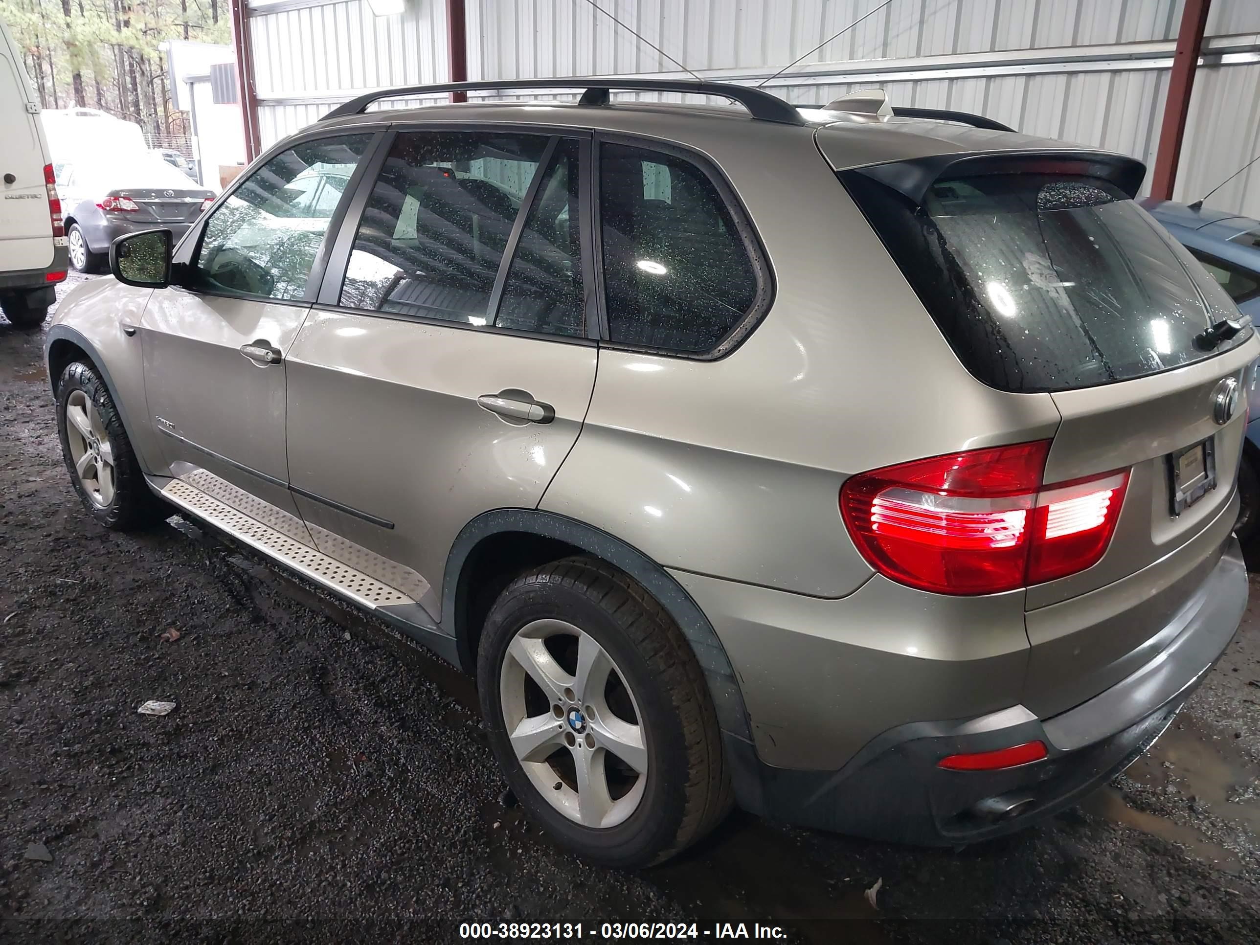 Photo 2 VIN: 5UXFE43529L261456 - BMW X5 