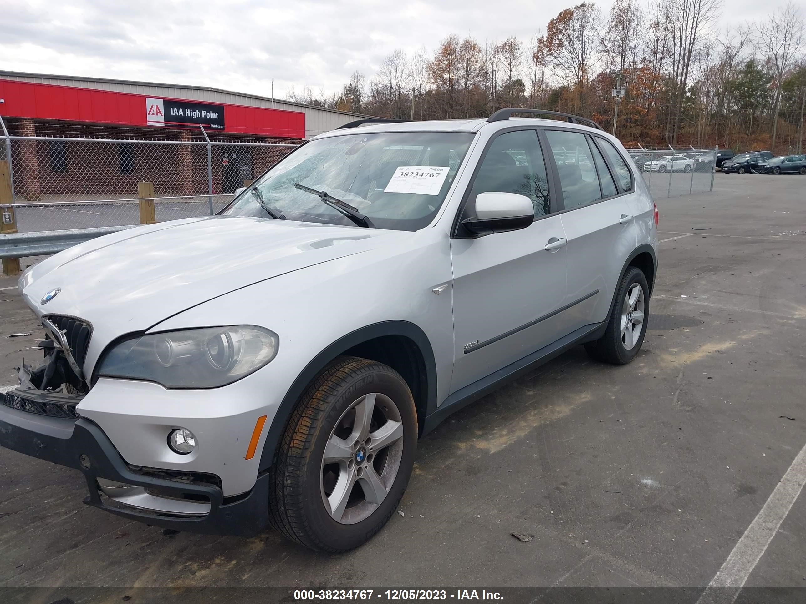 Photo 1 VIN: 5UXFE43538L004496 - BMW X5 