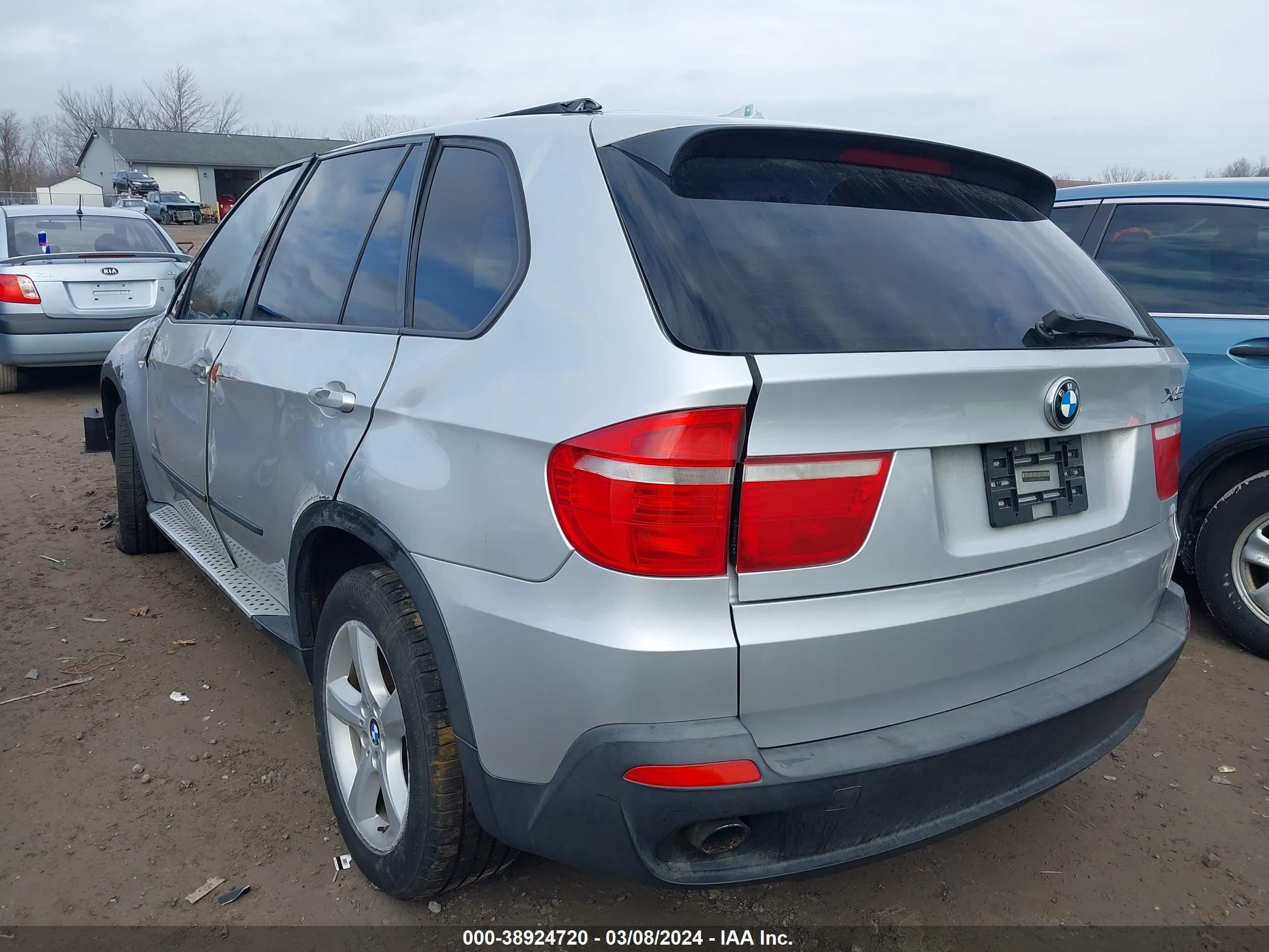 Photo 2 VIN: 5UXFE43548L007990 - BMW X5 