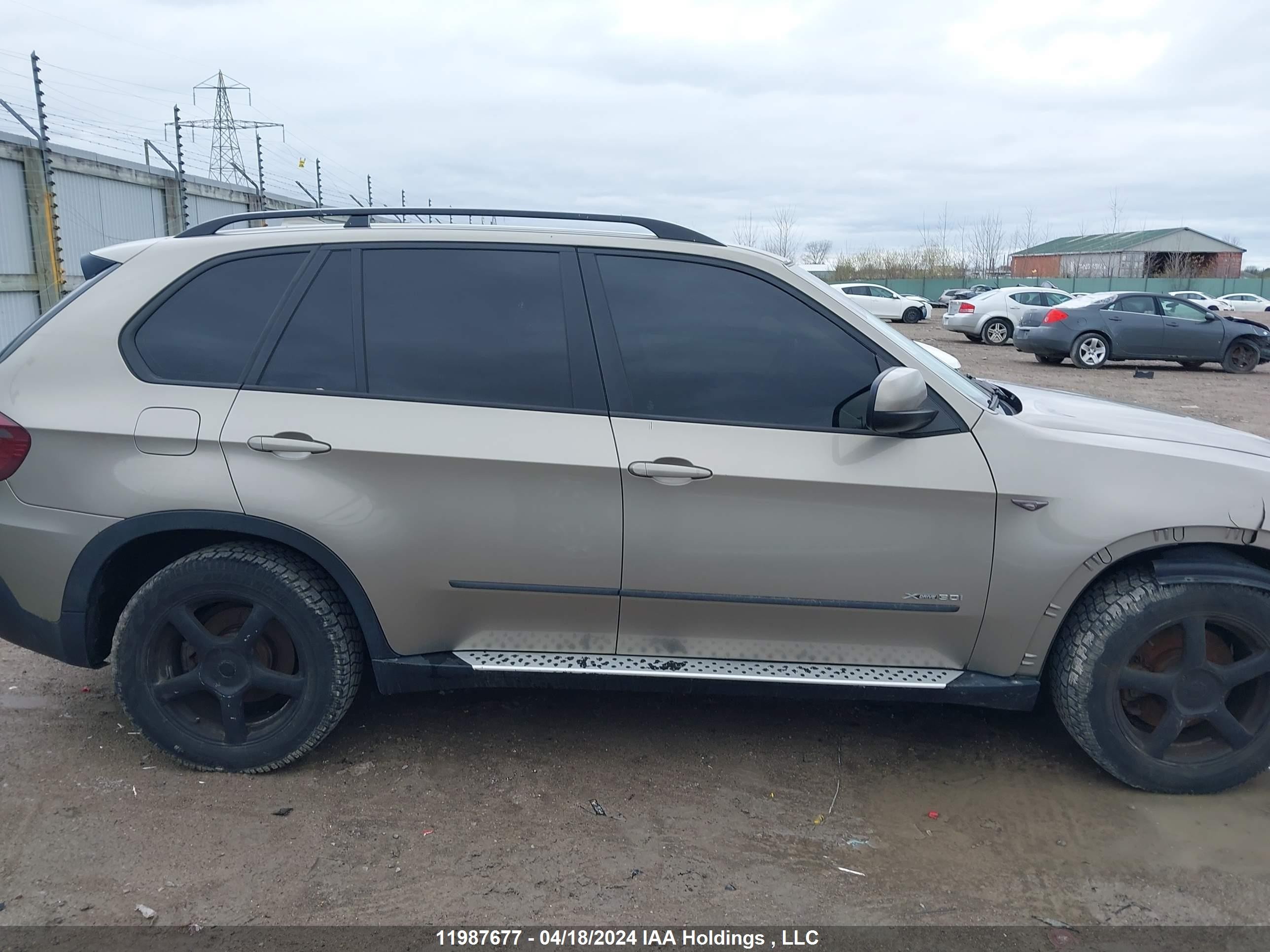 Photo 12 VIN: 5UXFE43549L273060 - BMW X5 